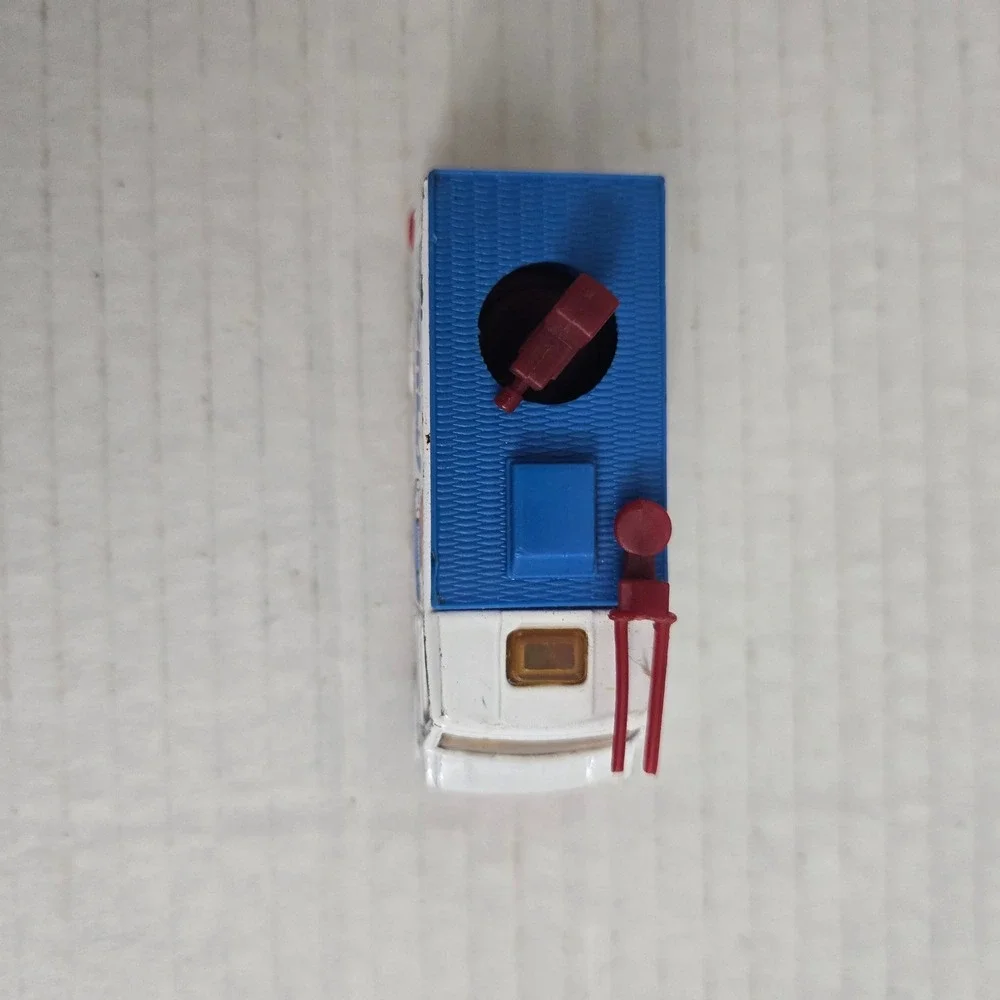 Vintage Matchbox World Cup France 98 Mobile TV Van Diecast Footix Mascot